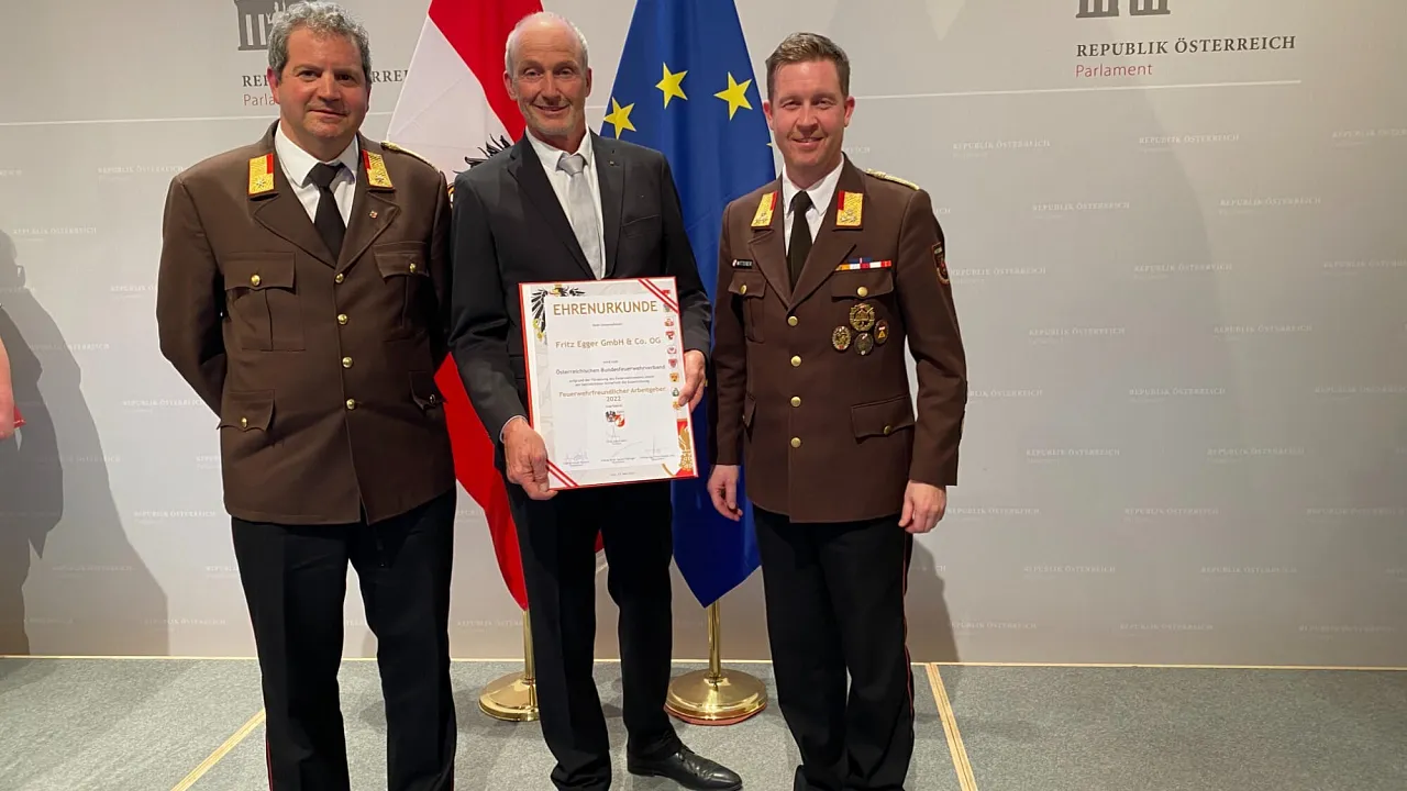 1_20220322_bundesauszeichnung_6.jpg