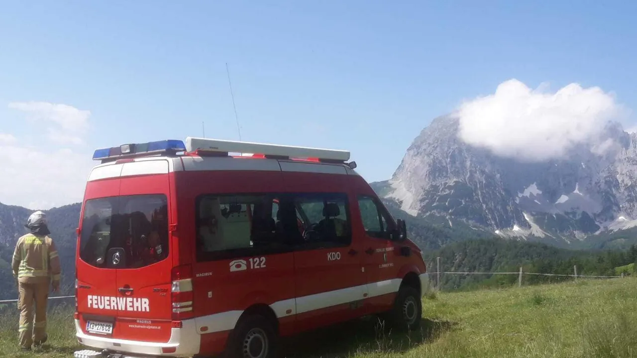 20210629_traktorabsturz_kirchdorf_1.jpg