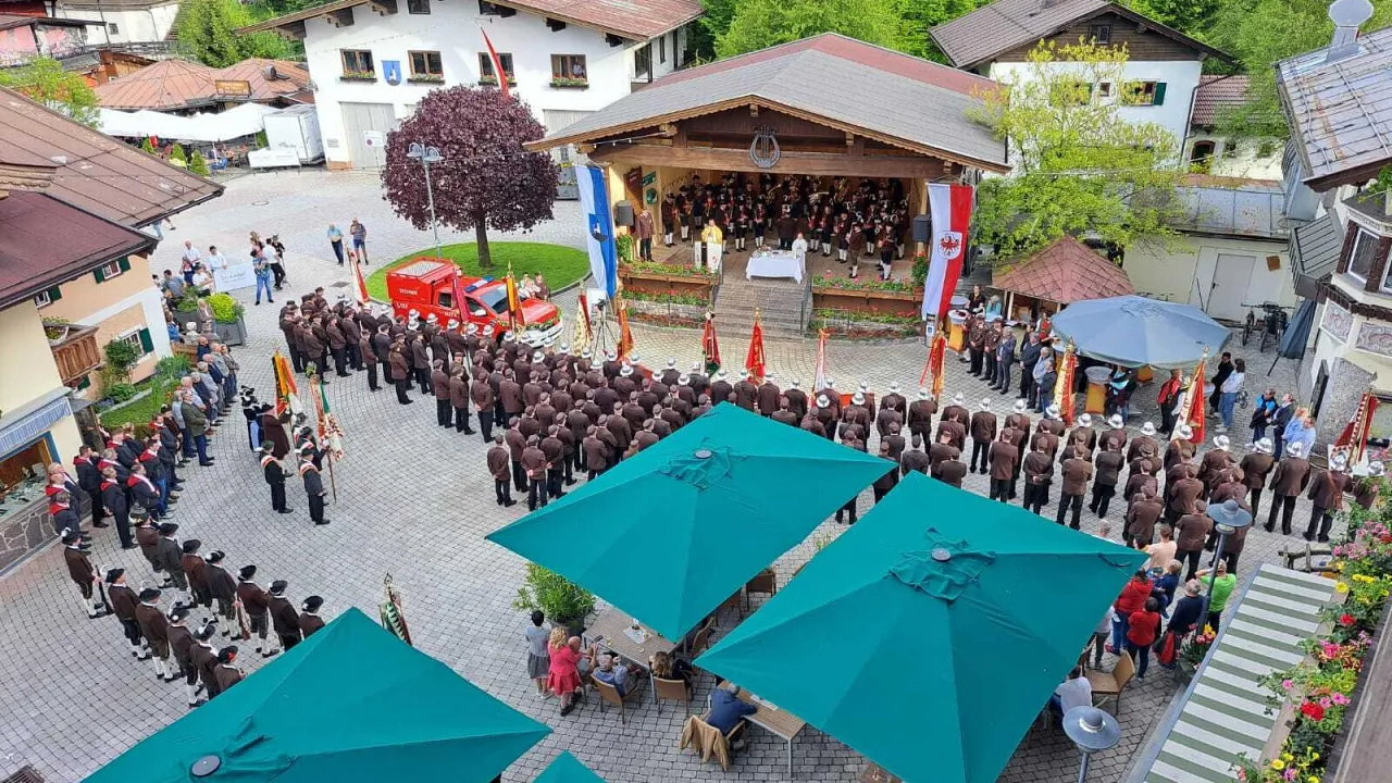 20230520_fahrzeugsegnung_kirchberg_2.jpg
