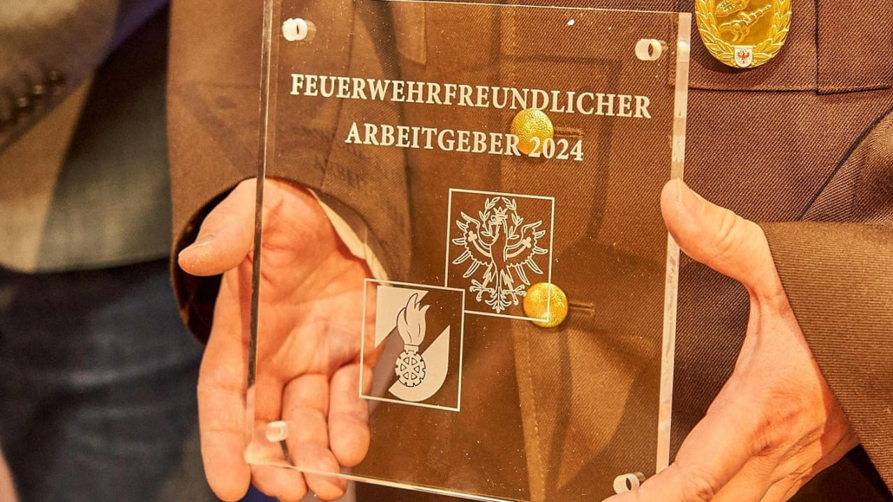 Tischlerei-Hofer-FW-Freundlicher-Arbeitgeber-2024