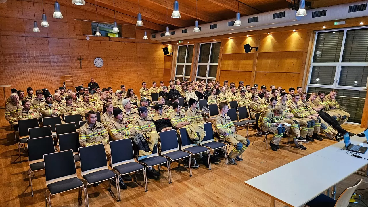 20241127_vrschulung_kirchdorf_2.jpg