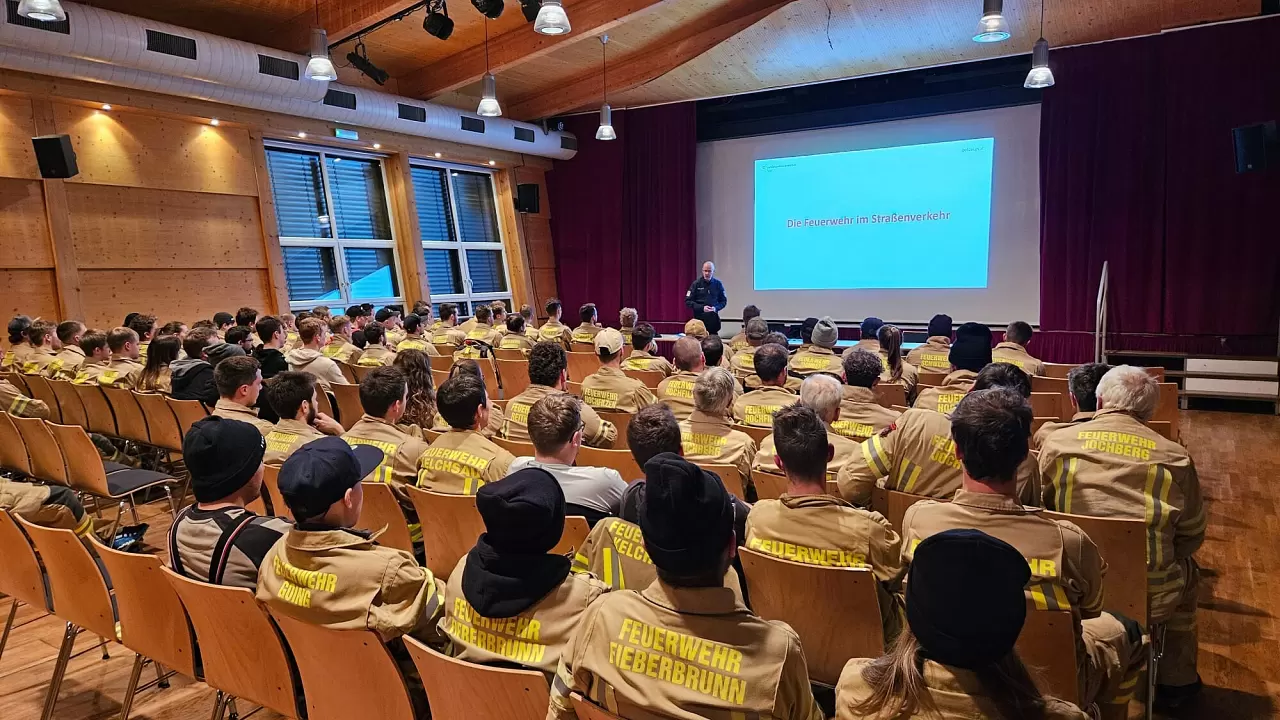 20241127_vrschulung_kirchdorf_9_1.jpg