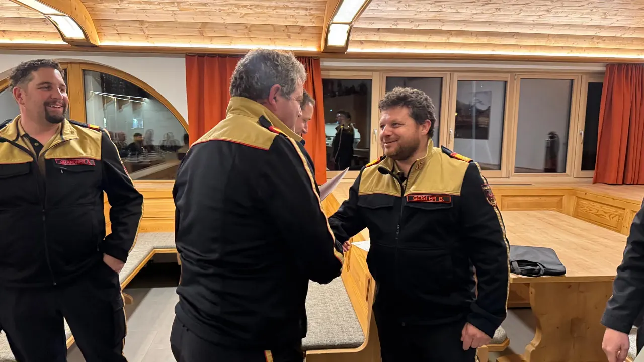 20250306_bezirksausschusssitzung_mit_bezirkssachbearbeiter2.jpg