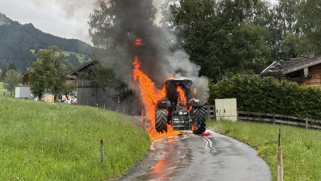 Traktorbrand in Kitzbühel