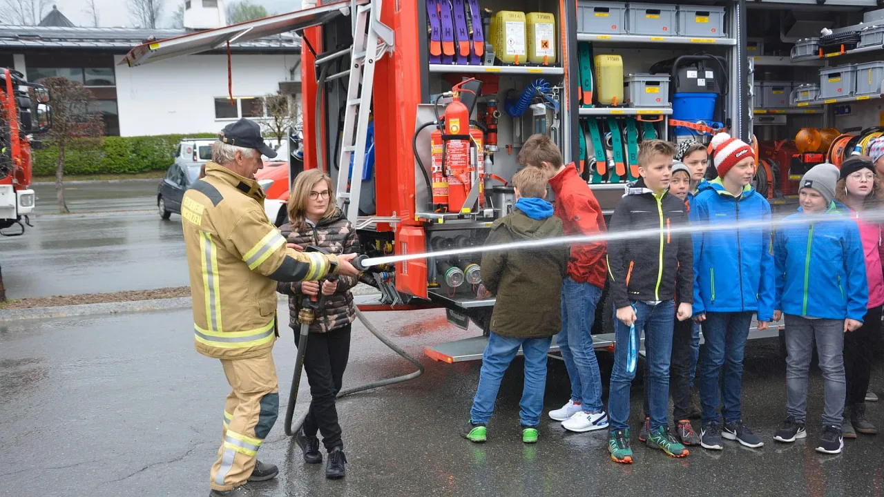 besuch_mittelschulen_20190430_10.jpg