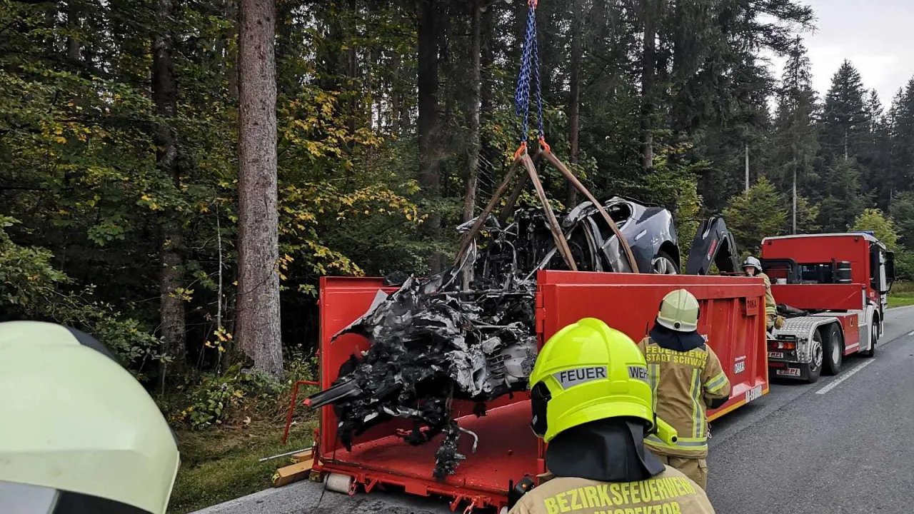 brand_tesla_kssen_20191004_8.jpg