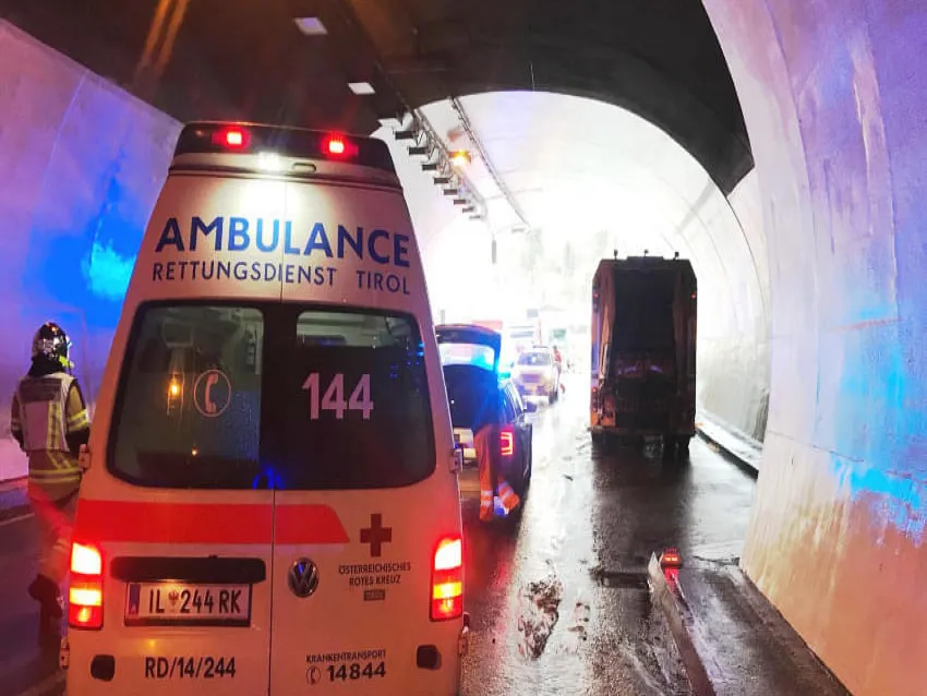 busunfall_kitz_3.jpg