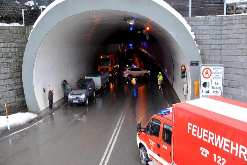 busunfall_kitz_5.jpg