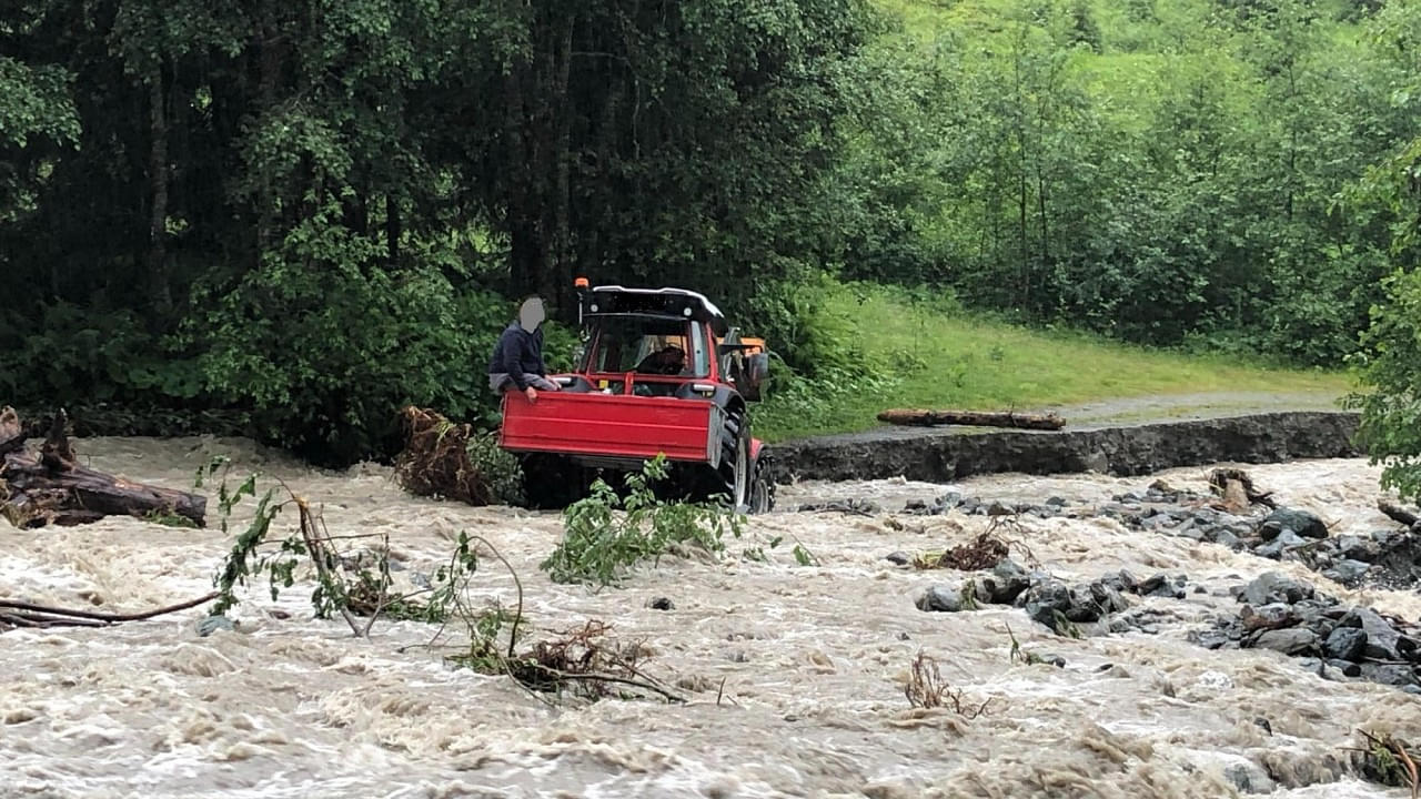 hochwasser_aurach_2.jpeg