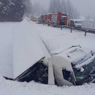 LKW-Unfall-in-Fieberbrunn