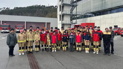 Feuerwehrjugend-besucht-Landesfeuerwehrschule