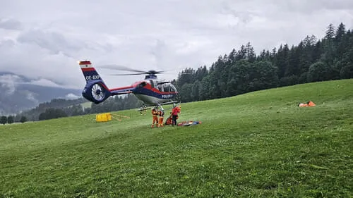 Brand-im-Freien-in-Fieberbrunn
